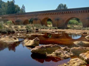 Puente romano sobre el río Tinto